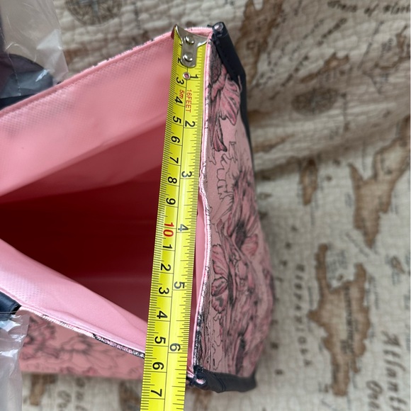 Victoria’s Secret floral tote - Picture 7 of 7